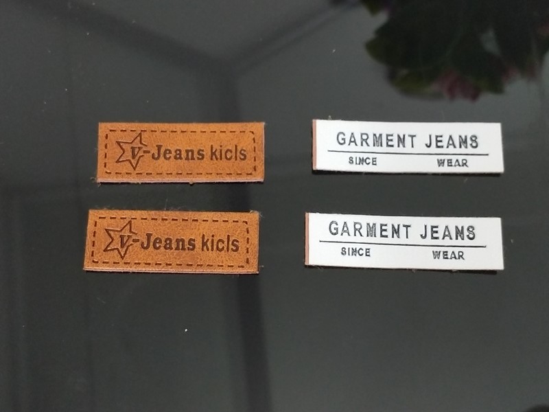 Nhãn da gắn quần jeans 