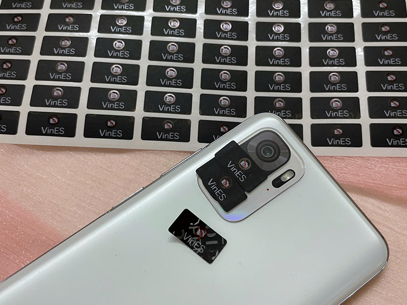 sticker che camera dien thoai