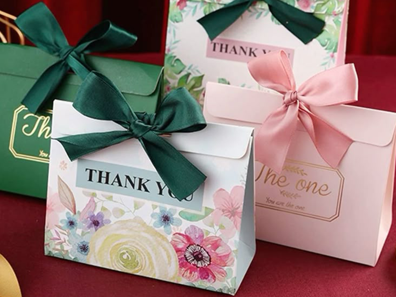 tui hop giay qua tang